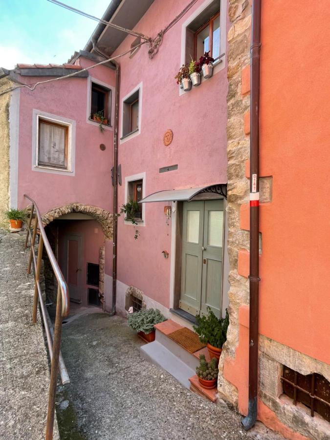 La Casa Nel Borgo Apartment Fosdinovo Exterior photo